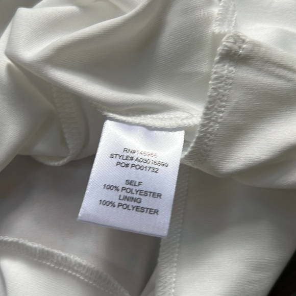 Poppies and Roses Long-Sleeve Ruched Bodice Floral Printed Knit Shift Dress - Picture 10 of 15